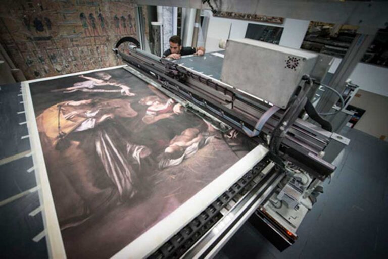 Rafa-Rachewsky-printing-the-Nativity-in-Factum-Arte-workshop-in-Madrid.web