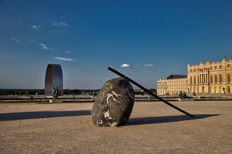 Lee Ufan's work on the Parterre du Midi of the Château de Versailles.