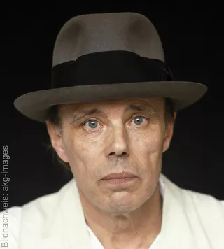 beuys_01_1000_320x